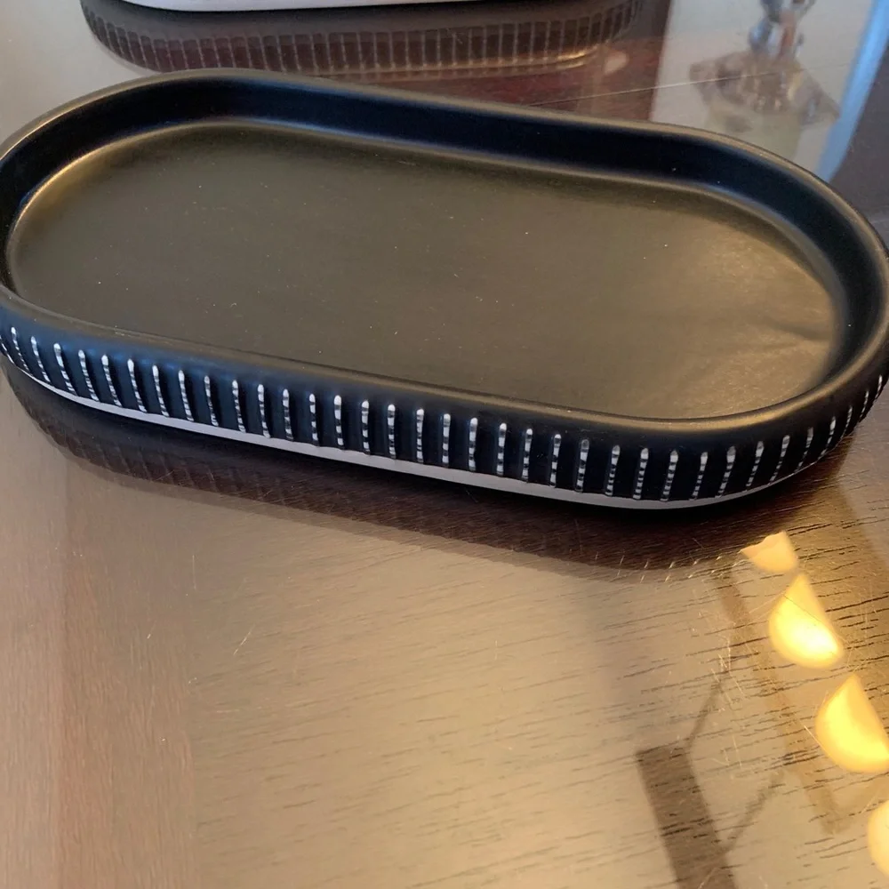 Ugg ceramic bathroom black/ivory vanity tray